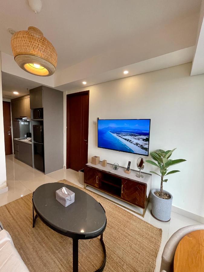Verdela Pollux Meisterstadt Batam Apartement Exteriör bild
