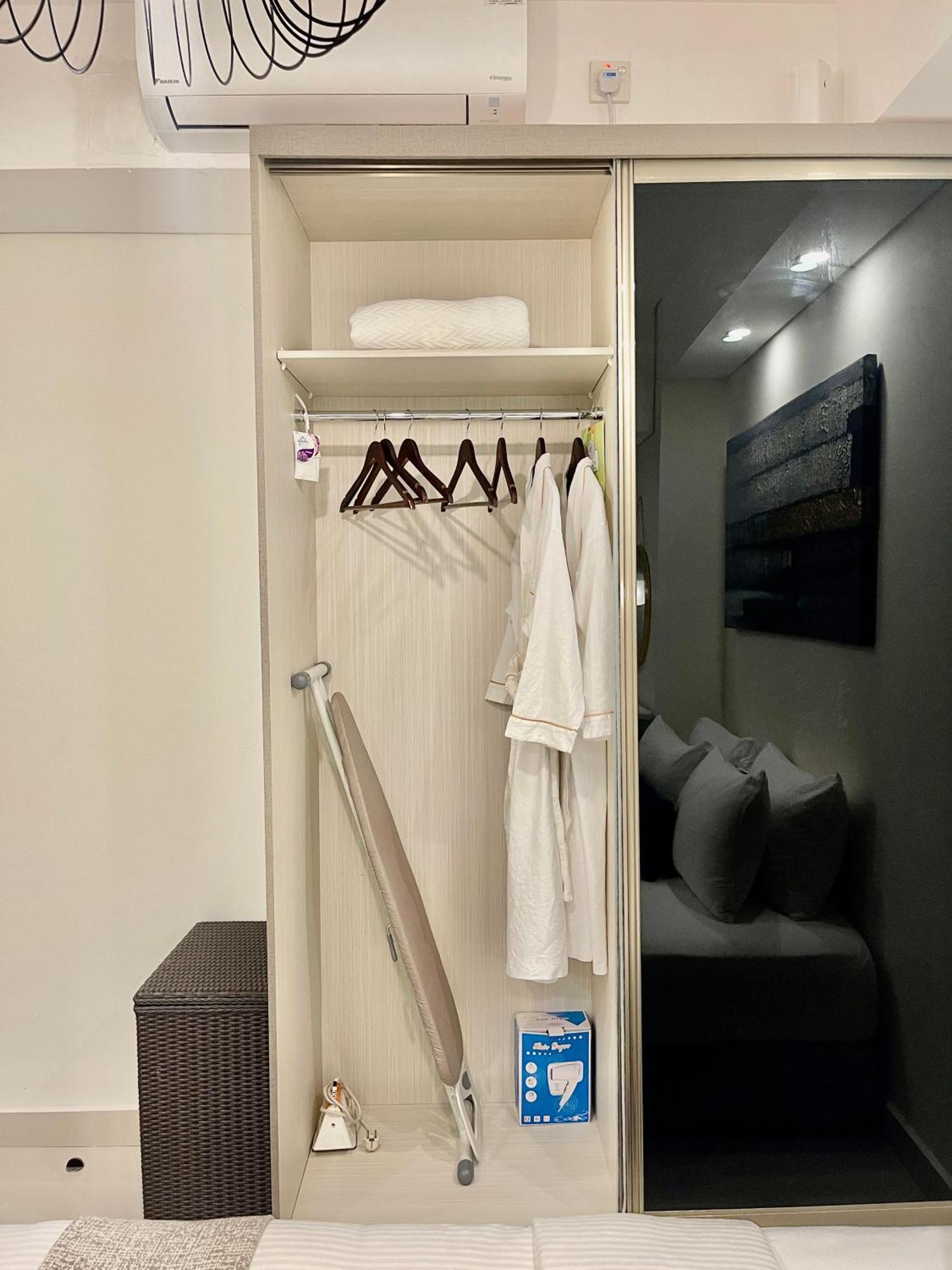Verdela Pollux Meisterstadt Batam Apartement Exteriör bild